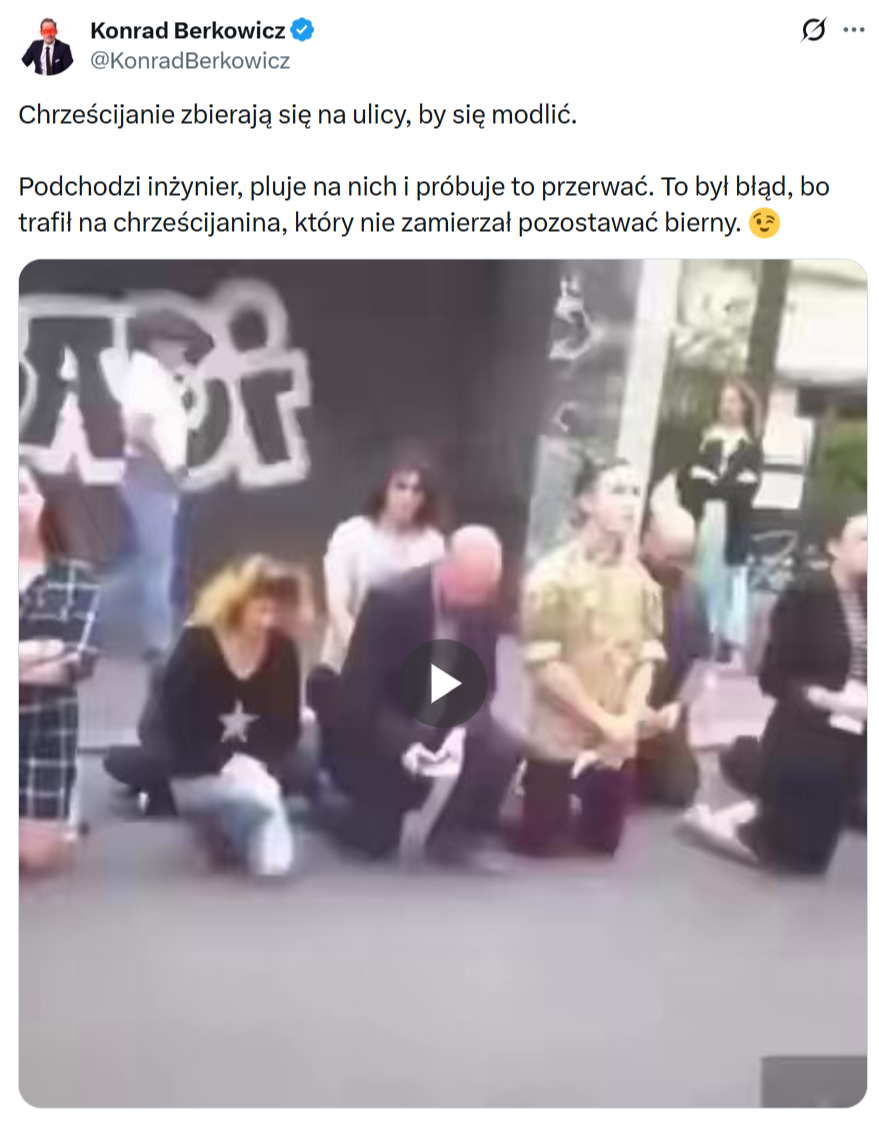 Berkowicz fałszywie sugeruje, że czarnoskóry mężczyzna opluł modlących się