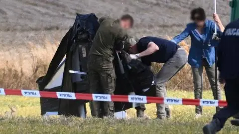 Służby w miejscu upadku rosyjskiego drona w miejscowości Wohyń w woj. lubelskim