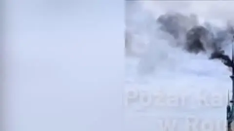 Francja__p_onie_s_ynna_katedra_w_Rouen__PAP_AFP_