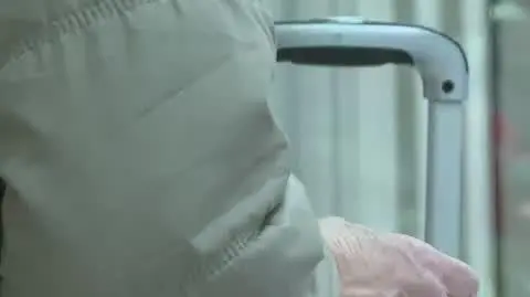 72ddb1b8-b62d-47d0-a12c-8cd3a539859a-480p