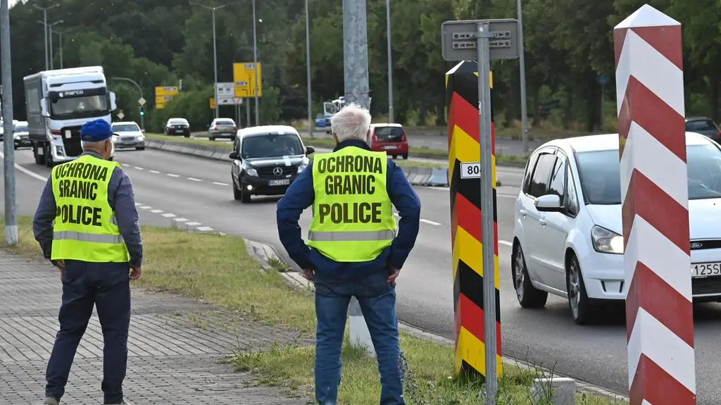 "Kilka tysięcy nielegalnych migrantów dziennie" z Niemiec? Co pokazują dane