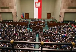 "Nielegalny Sejm". Czy musi być 460 posłów?