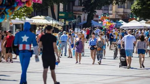 W ośmiu województwach wzrósł współczynnik reprodukcji wirusa