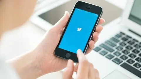 Nie, nie trzeba pisać oświadczeń w związku z nową polityką Twittera