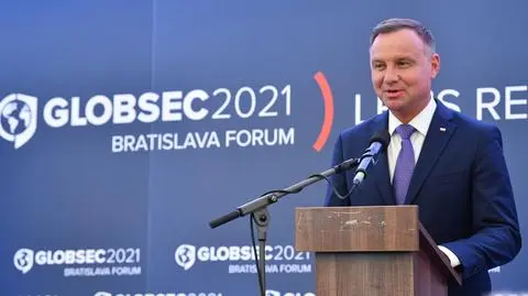 Andrzej Duda o spadku zakażeń: "efekt szczepienia, czy tego, że taka jest pora roku"? Wyjaśniamy wątpliwości prezydenta