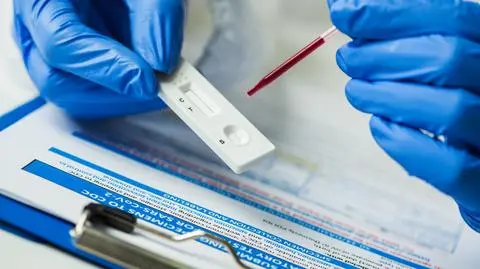 Czy jeśli mam przeciwciała, jestem już odporny na SARS-CoV-2? Ekspert odpowiada