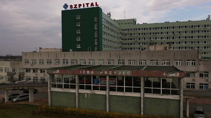 12.04.2020 | Dramatyczna sytuacja w szpitalu w Radomiu. "To drugie Kosowo, któremu przygląda się świat"