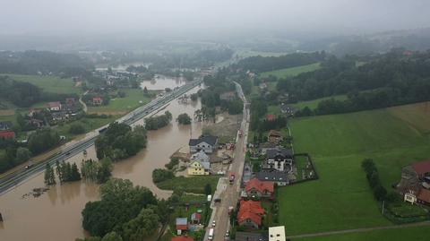 18.07.2021 | Zerwane mosty, zalana zakopianka. Podtopienia w wielu regionach Polski