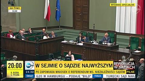 Opozycja: precz z komuną! Piotrowicz: te zniewagi to dla mnie wielki zaszczyt