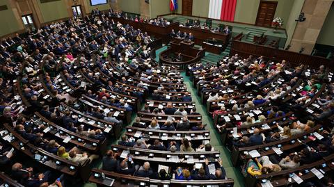 PiS zgłosiło dziewięciu kandydatów do komisji "lex Tusk". Relacja reporterki TVN24