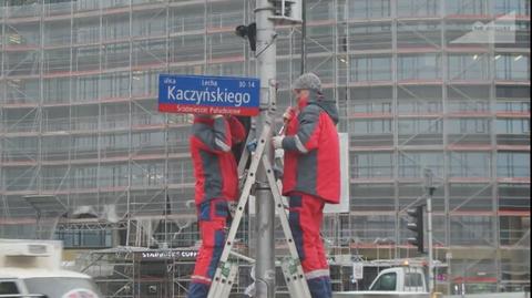 Drogowcy usuwają tablice z ulicą Kaczyńskiego
