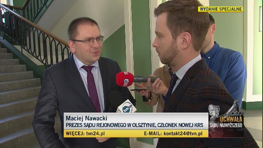 Prezes Maciej Nawacki w rozmowie z dziennikarzami