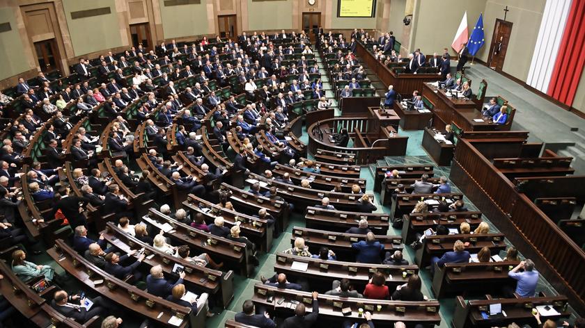 Sejm przyjął specustawę w sprawie koronawirusa