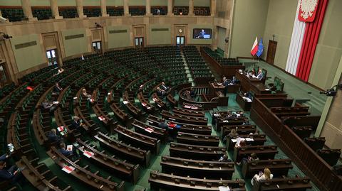 Sejm za podwyżkami dla polityków. "Kiedyś musieliśmy to zrobić"