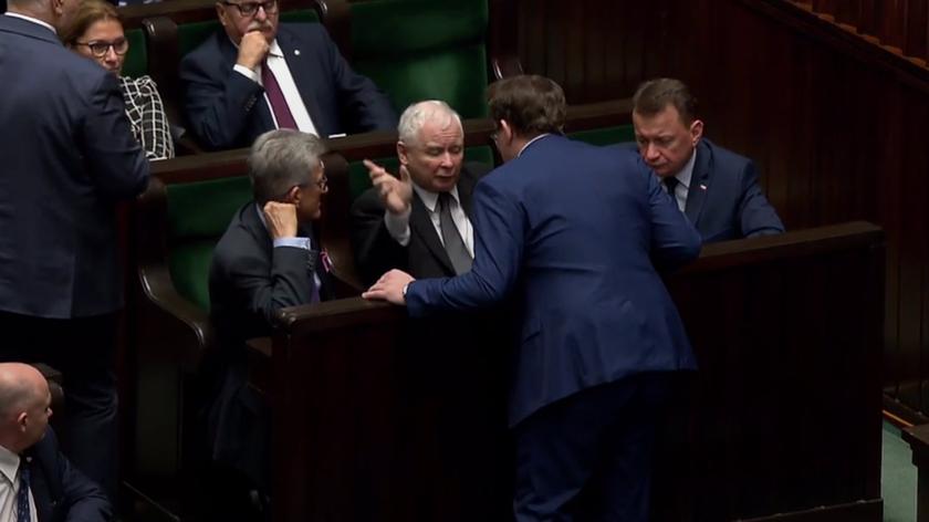 Tarczyński wezwany przed oblicze prezesa. Nerwowy dzień na Wiejskiej