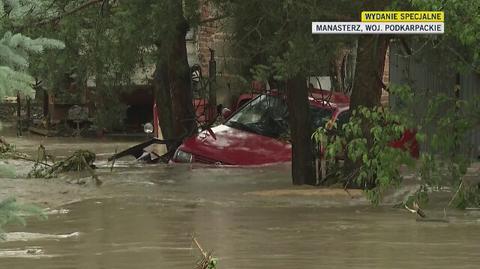 Zniszczone uprawy, budynki, samochody i maszyny gospodarcze